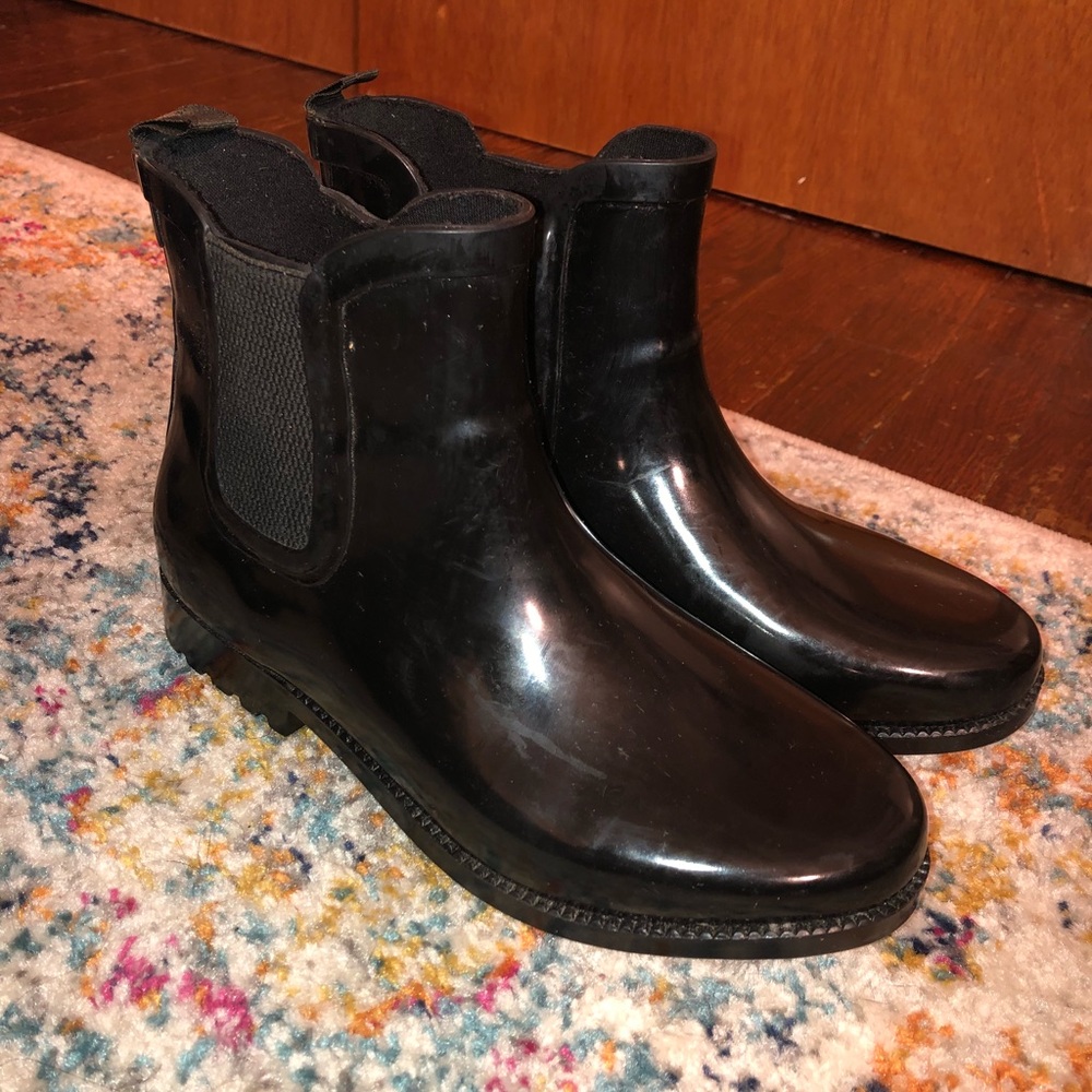 Electric Karma Rain Booties (Size 7)